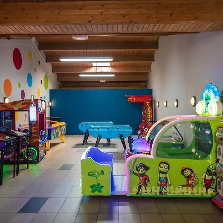 אתר קמפינג Camping Club Le Trianon - Maeva אולון-סור-מר