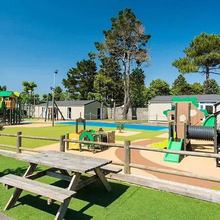 אתר קמפינג Camping Club Le Trianon - Maeva